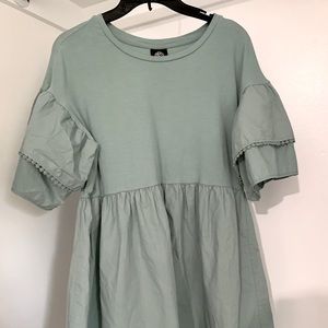 Bobeau dress with ruffle sleeves